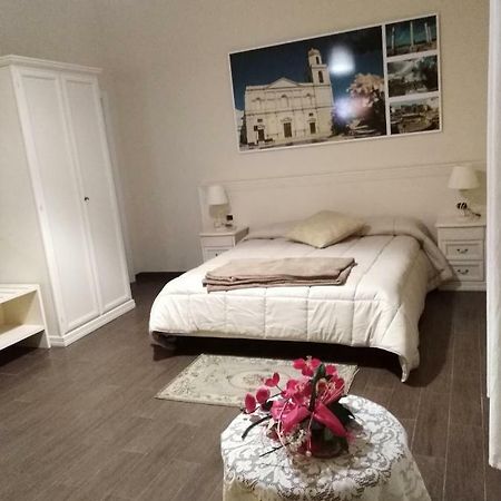 Domus Al Corso Con Servizio B&B Canosa di Puglia Εξωτερικό φωτογραφία