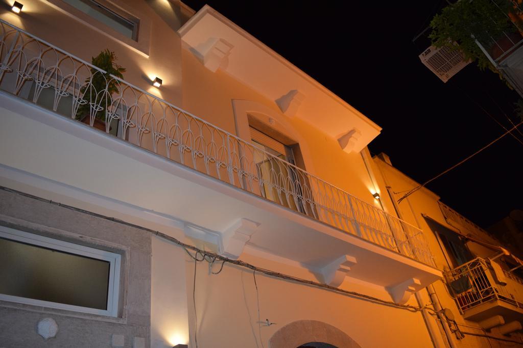 Domus Al Corso Con Servizio B&B Canosa di Puglia Εξωτερικό φωτογραφία