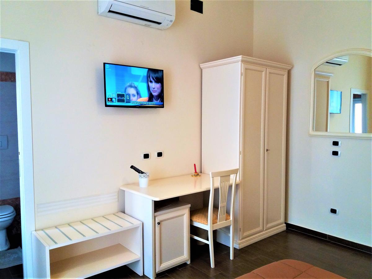 Domus Al Corso Con Servizio B&B Canosa di Puglia Εξωτερικό φωτογραφία