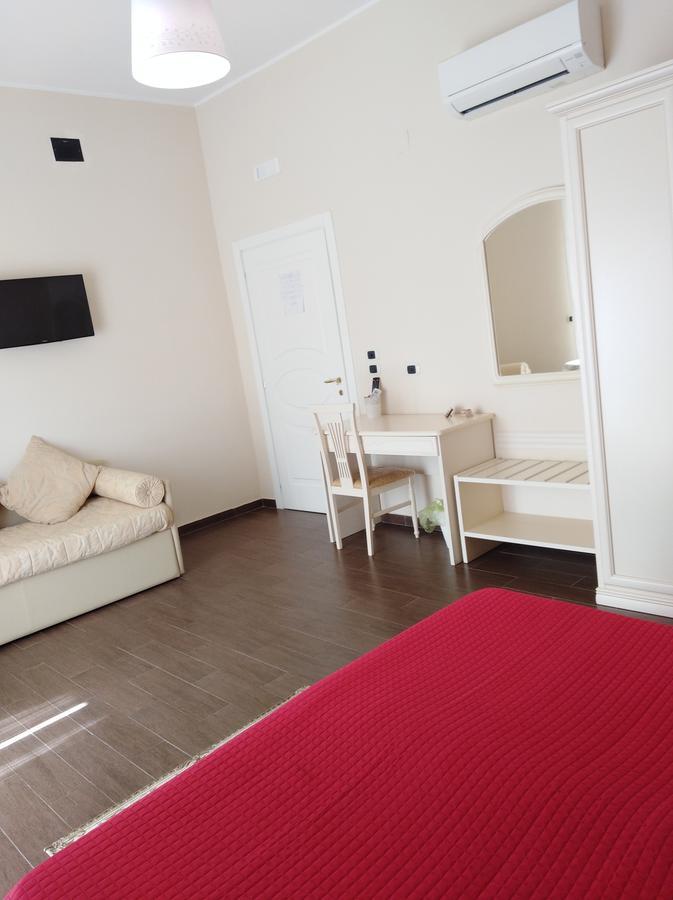 Domus Al Corso Con Servizio B&B Canosa di Puglia Εξωτερικό φωτογραφία